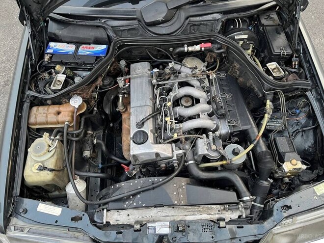 Mercedes E 250 1993, 400,000 km - 2.5 л - Bakı