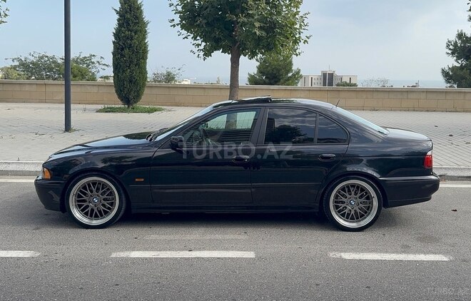 BMW 528 2000, 375,000 km - 2.8 л - Bakı