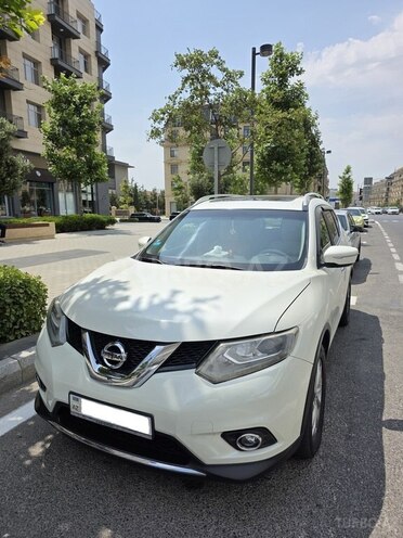 Nissan X-Trail 2014, 114,000 km - 2.5 l - Bakı