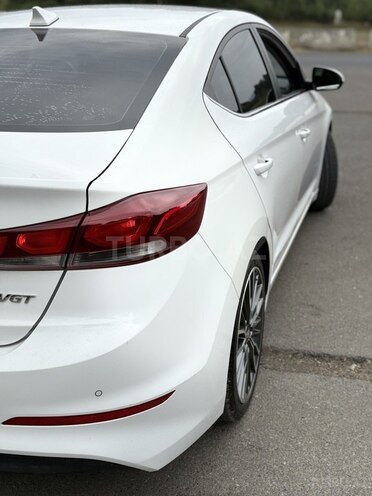 Hyundai Avante 2016, 130,000 km - 1.6 л - İsmayıllı