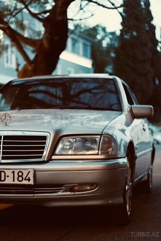 Mercedes C 180 1997, 263,000 km - 1.8 л - Bakı