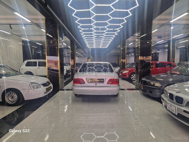 Mercedes E 230 1996, 385,213 km - 2.3 l - Sumqayıt