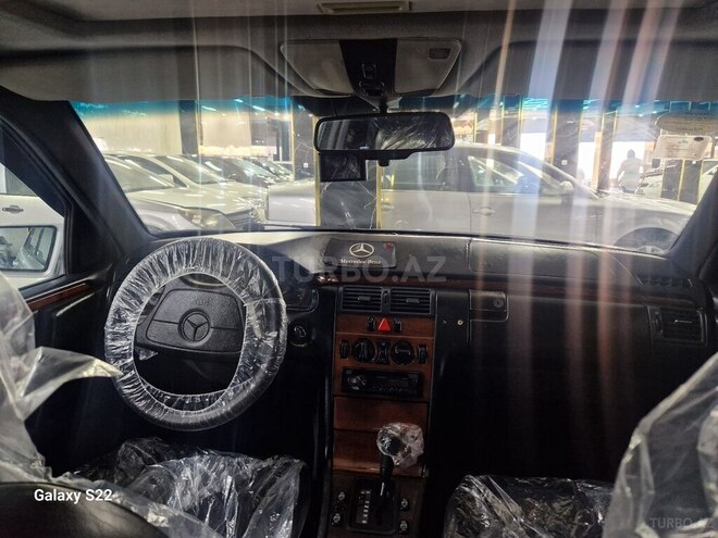 Mercedes E 230 1996, 385,213 km - 2.3 l - Sumqayıt