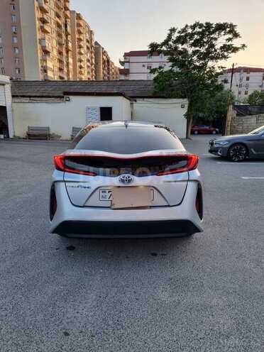 Toyota Prius PHV 2018, 125,000 km - 1.8 l - Bakı