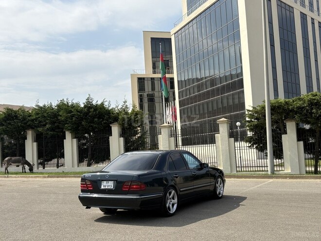 Mercedes E 320 2000, 314,000 km - 3.2 l - Bakı