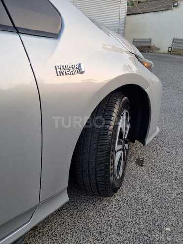 Toyota Prius PHV 2018, 125,000 km - 1.8 l - Bakı