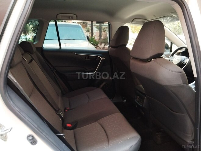 Toyota RAV4 2024, 15,000 km - 2.5 l - Bakı
