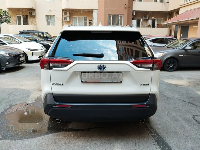Toyota RAV4 2024, 15,000 km - 2.5 l - Bakı