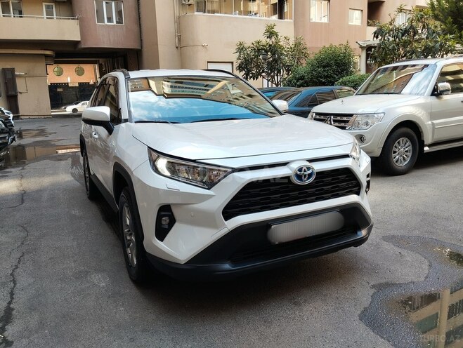 Toyota RAV4 2024, 15,000 km - 2.5 l - Bakı