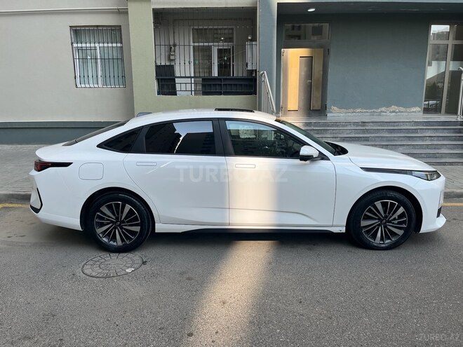 Changan Qiyuan A05 2024, 59,000 km - 1.5 л - Bakı