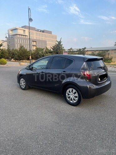Toyota Prius C 2014, 197,000 km - 1.5 л - Bakı