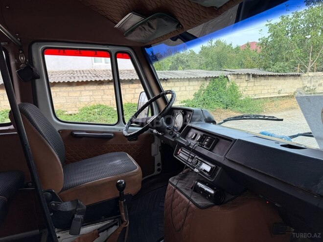 Mercedes 410 D 1992, 410,000 km - 2.9 l - Quba