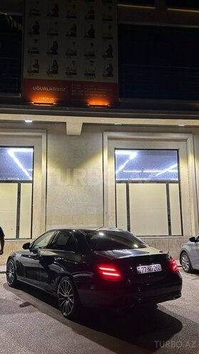 Mercedes E 220 d 2017, 328,500 km - 2.0 l - Bakı