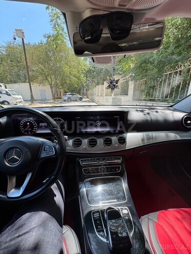 Mercedes E 220 d 2017, 328,500 km - 2.0 l - Bakı