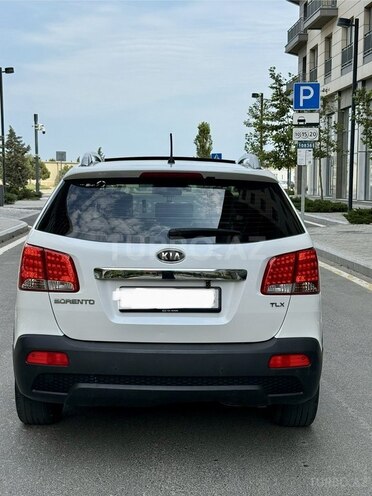 Kia Sorento 2011, 225,000 km - 2.0 l - Bakı
