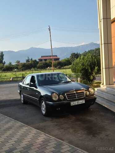 Mercedes E 230 1996, 256,398 km - 2.3 l - Zaqatala