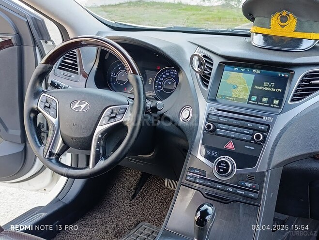 Hyundai Grandeur 2015, 260,000 km - 2.2 l - Bakı