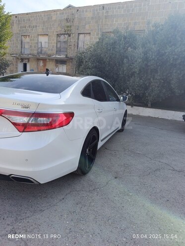 Hyundai Grandeur 2015, 260,000 km - 2.2 l - Bakı