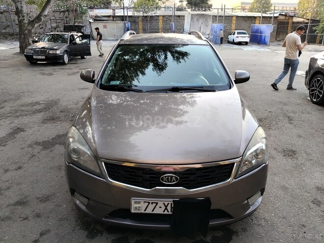 Kia  2009, 270,000 km - 1.6 l - Bakı