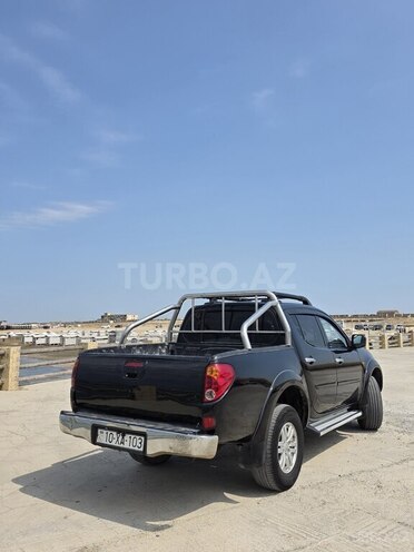 Mitsubishi L200-3