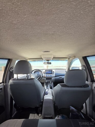Mitsubishi L200-7