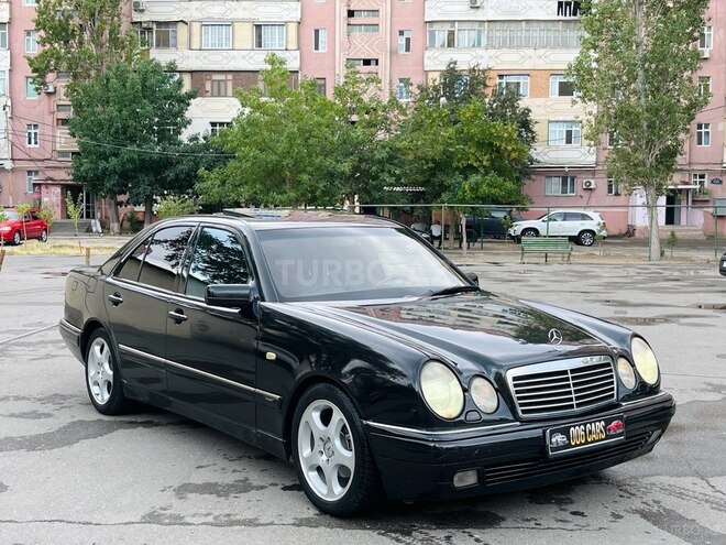 Mercedes E 240 1999, 320,000 km - 2.4 l - Sumqayıt