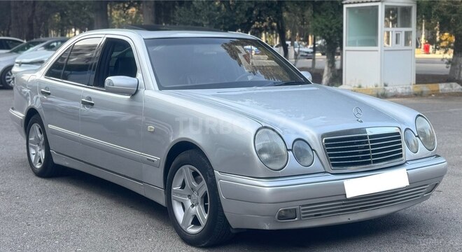 Mercedes E 230 1995, 220,000 km - 2.3 l - Şirvan