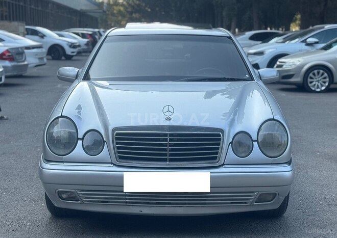 Mercedes E 230 1995, 220,000 km - 2.3 l - Şirvan