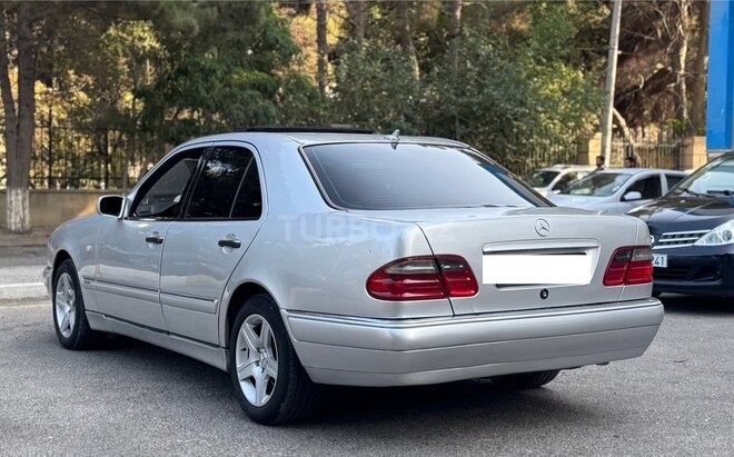 Mercedes E 230 1995, 220,000 km - 2.3 l - Şirvan