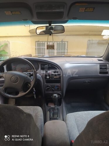 Hyundai Elantra 2001, 211,000 km - 2.0 l - Bakı