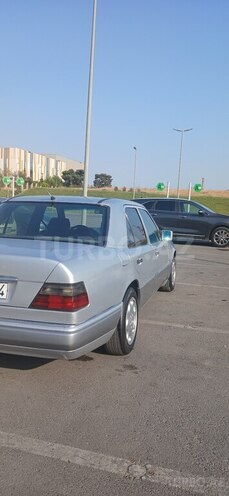 Mercedes E 250 1994, 516,000 km - 2.5 l - Bakı
