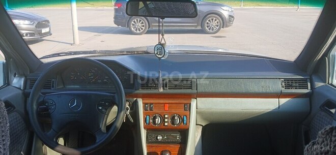 Mercedes E 250 1994, 516,000 km - 2.5 l - Bakı