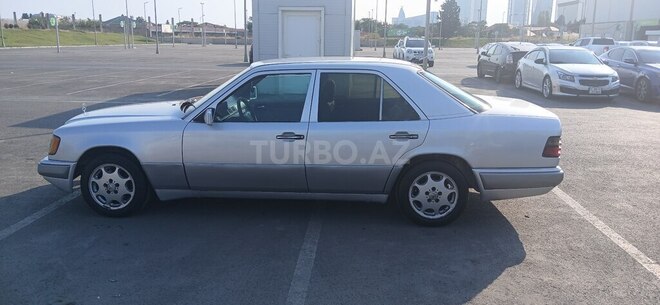 Mercedes E 250 1994, 516,000 km - 2.5 l - Bakı