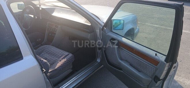 Mercedes E 250 1994, 516,000 km - 2.5 l - Bakı