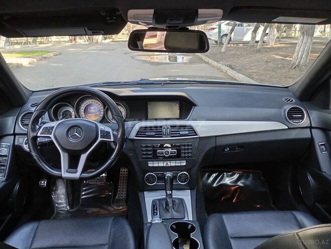 Mercedes C 250 2011, 325,000 km - 1.8 l - Bakı