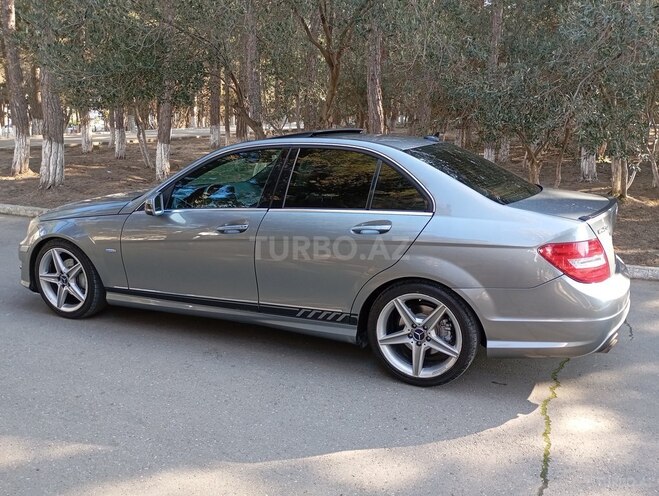 Mercedes C 250 2011, 325,000 km - 1.8 l - Bakı