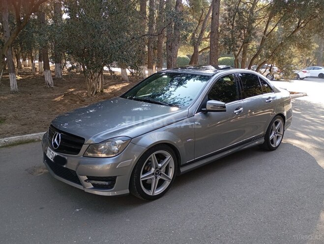 Mercedes C 250 2011, 325,000 km - 1.8 l - Bakı