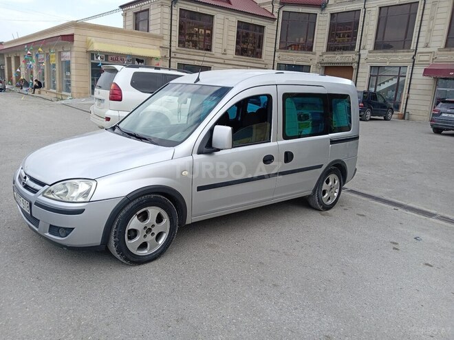 Opel Combo 2007, 285,774 km - 1.3 l - Quba