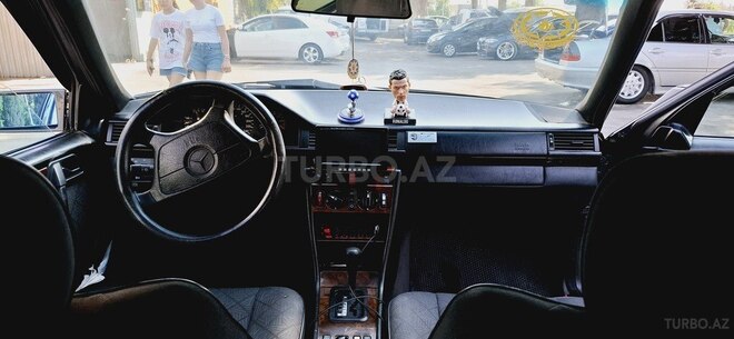 Mercedes E 220 1995, 688,315 km - 2.2 l - Bakı