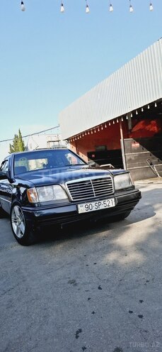 Mercedes E 220 1995, 688,315 km - 2.2 l - Bakı