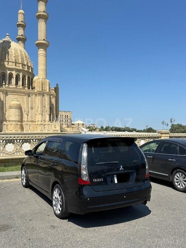 Mitsubishi Grandis 2004, 200,000 km - 2.4 л - Bakı
