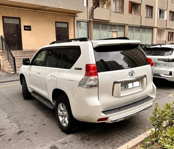 Toyota Land Cruiser Prado 2011, 196,500 km - 2.7 л - Bakı