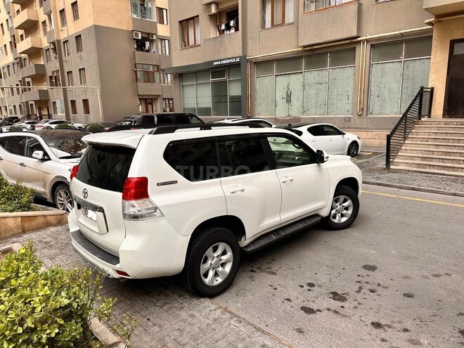 Toyota Land Cruiser Prado 2011, 196,500 km - 2.7 л - Bakı