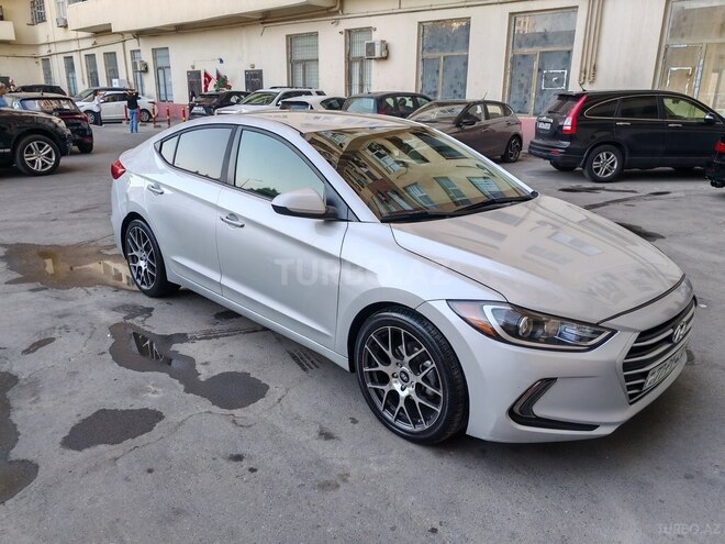 Hyundai Elantra 2017, 193,120 km - 1.6 l - Bakı