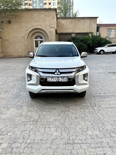 Mitsubishi L200 2022, 106,439 km - 2.4 l - Bakı