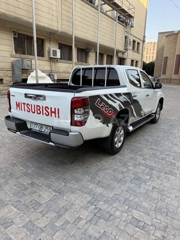 Mitsubishi L200 2022, 106,439 km - 2.4 l - Bakı
