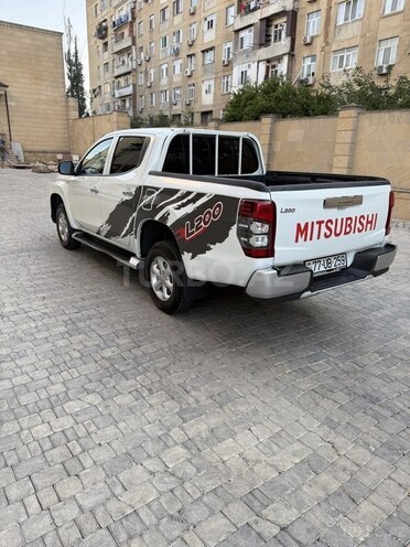 Mitsubishi L200 2022, 106,439 km - 2.4 l - Bakı