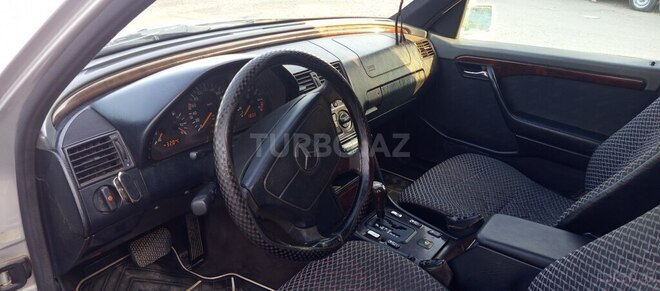 Mercedes C 180 1997, 388,165 km - 1.8 l - Sabirabad