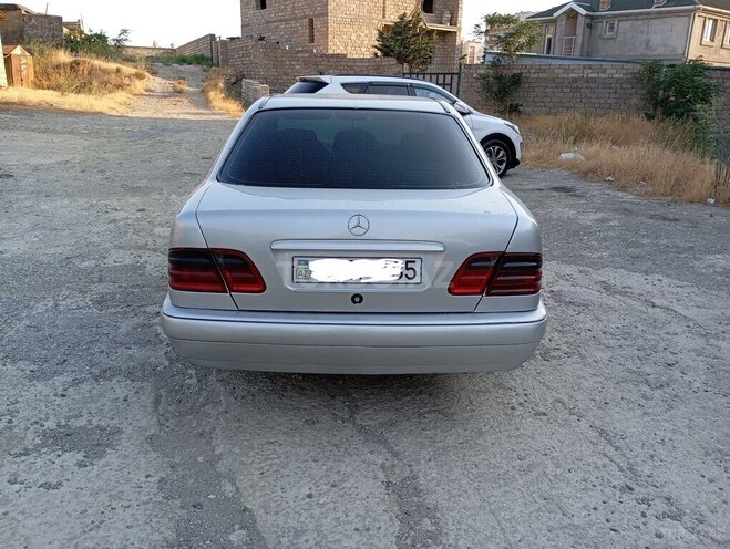 Mercedes E 220 d 2000, 398,000 km - 2.2 l - Bakı