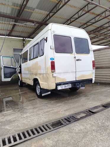 Mercedes 208 D 1990, 491,430 km - 2.5 l - Biləsuvar